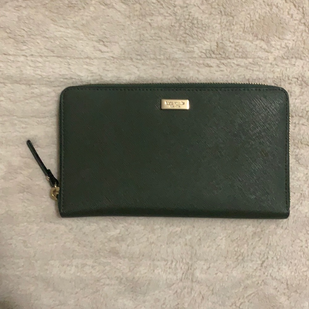 Kate Spade travel wallet
